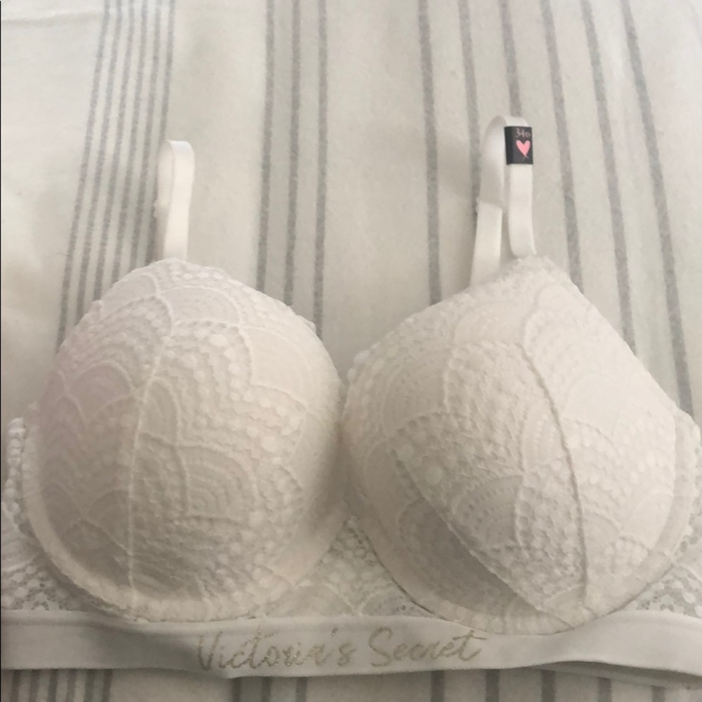 Victoria’s Secret Full Coverage T-Shirt Push Up
